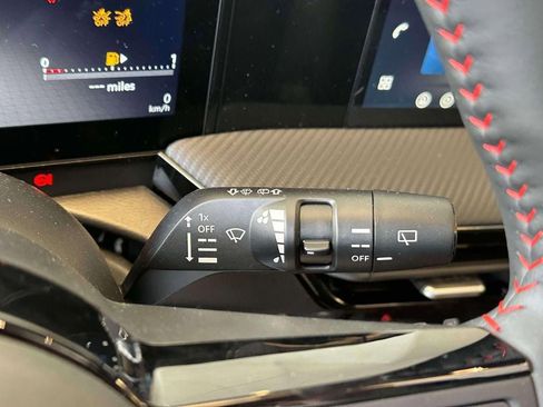 New 2026 Nissan Kicks SR w/ SR Premium Package image 23