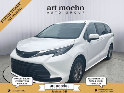 Used 2025 Toyota Sienna LE