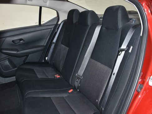 Used 2025 Nissan Sentra SV image 28