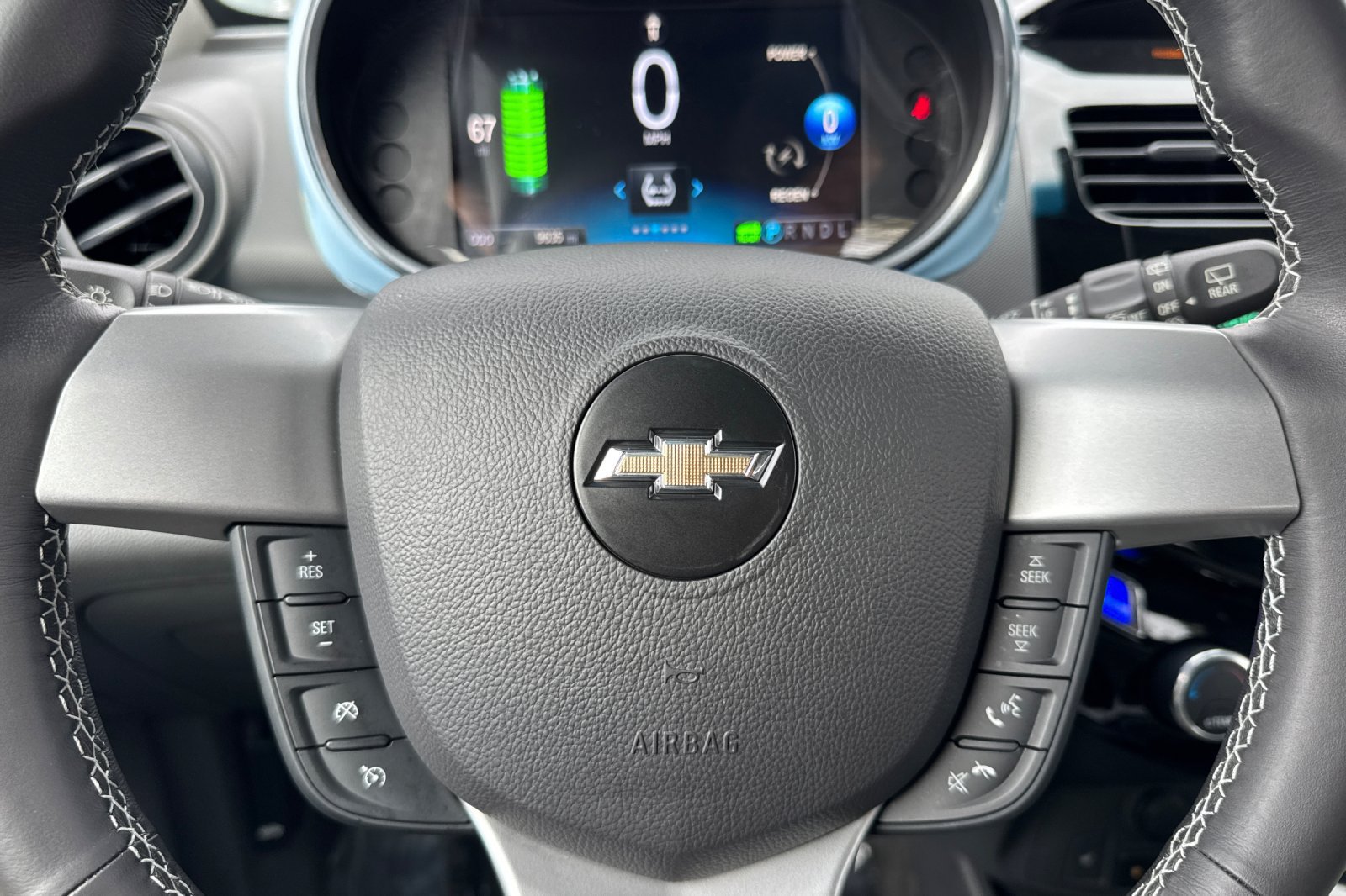 Used 2014 Chevrolet Spark LT FWD image 35