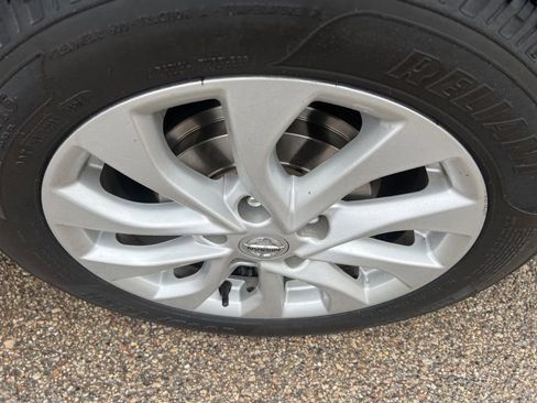 Certified 2019 Nissan Sentra SV w/ All Weather Package image 41