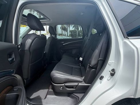 Used 2020 Acura MDX w/ Technology Package FWD image 11