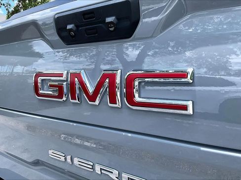 Used 2024 GMC Sierra 1500 AT4 w/ AT4 Premium Package AWD/4WD image 31