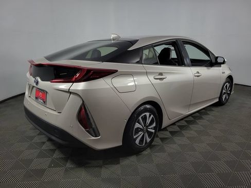 Used 2019 Toyota Prius Prime Advanced FWD image 8