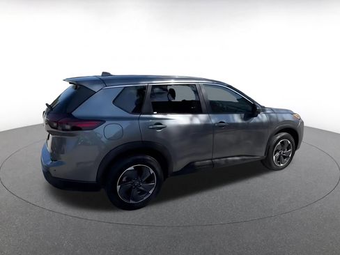 Used 2025 Nissan Rogue SV FWD image 15