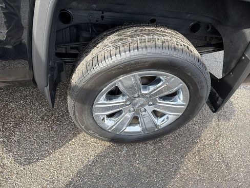 Used 2018 GMC Sierra 1500 SLT AWD/4WD image 12