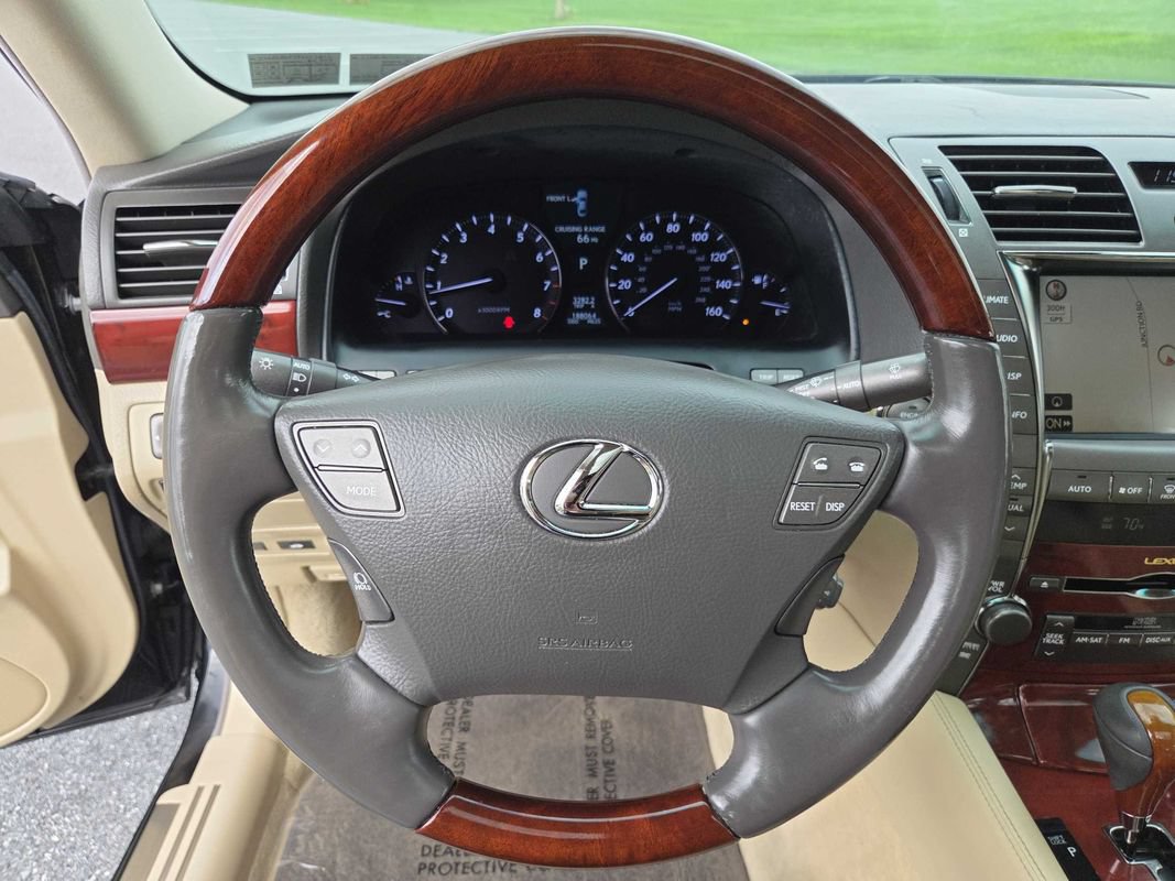 Used 2008 Lexus LS 460 RWD image 20
