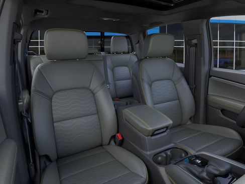 New 2026 Chevrolet Colorado ZR2 w/ Technology Package image 16