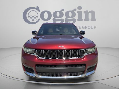 Used 2023 Jeep Grand Cherokee L Limited w/ Trailer Tow Group (B) AWD/4WD image 9