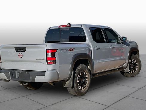 Used 2023 Nissan Frontier PRO-4X w/ Technology Package AWD/4WD image 12