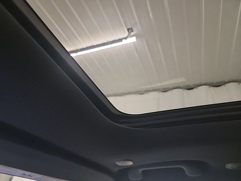 New 2025 Jeep Grand Cherokee L Limited w/ Luxury Tech Group II image 26