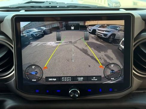 Used 2023 Jeep Wrangler Willys image 38