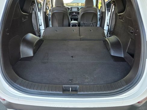 Used 2019 Hyundai Santa Fe SE FWD image 34