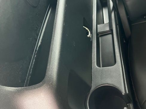 Used 2025 Ford Explorer ST-Line w/ ST-Line Street Pack image 25