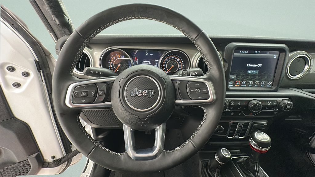 Used 2022 Jeep Wrangler Unlimited Sahara w/ LED Lighting Group AWD/4WD image 14