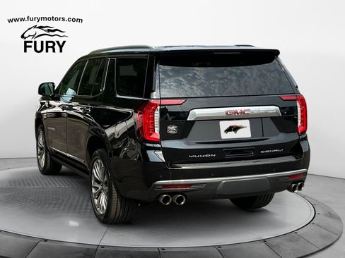 Used 2021 GMC Yukon Denali w/ Denali Premium Package AWD/4WD image 5