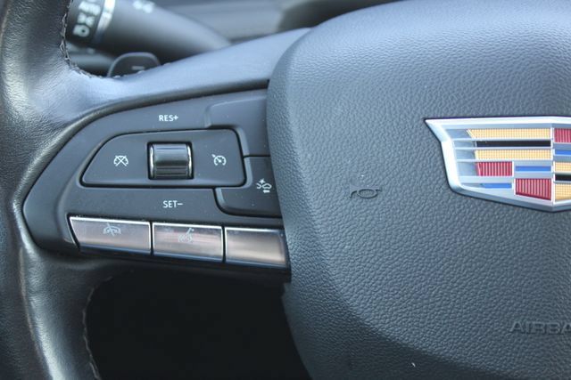 Used 2025 Cadillac XT4 Premium Luxury FWD image 23