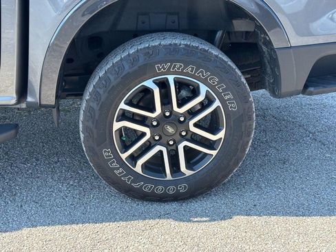 Used 2024 Ford Ranger Lariat w/ FX4 Off-Road Package AWD/4WD image 12