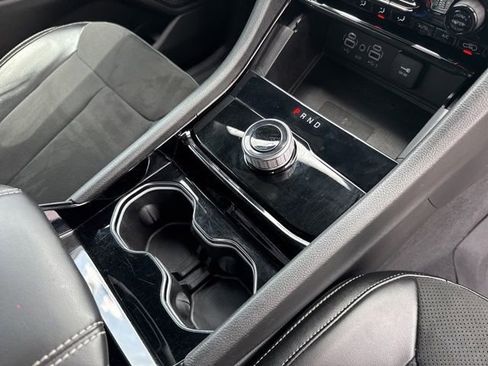 Used 2023 Jeep Grand Cherokee Altitude AWD/4WD image 18