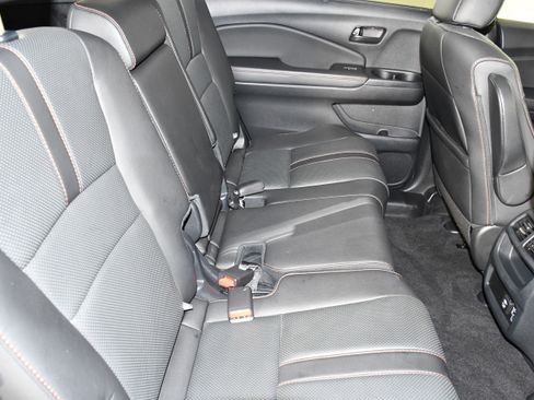 Certified 2023 Honda Passport TrailSport image 46