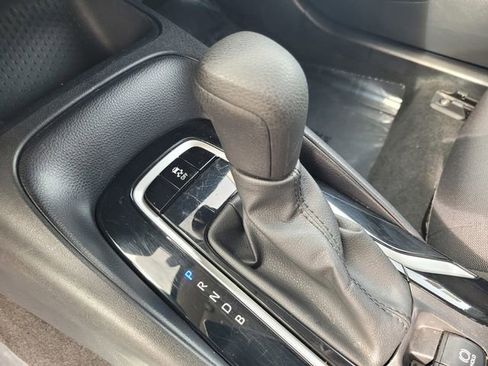 Used 2022 Toyota Corolla LE w/ LE Convenience Package image 19