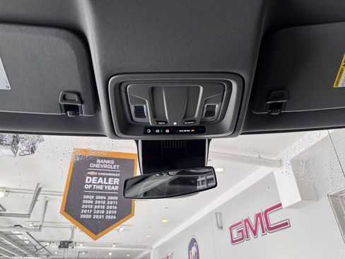 Certified 2025 Chevrolet Silverado 1500 LT image 26