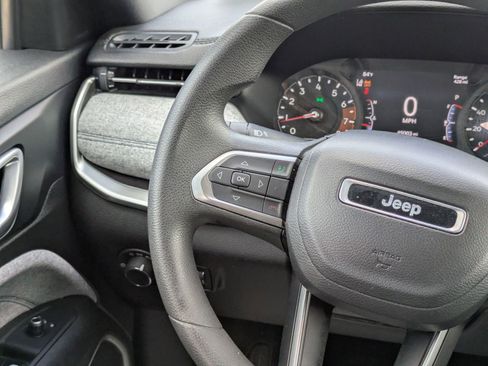 Used 2023 Jeep Compass Sport image 20