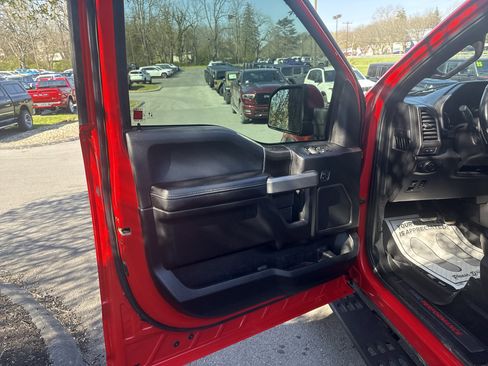 Used 2019 Ford F150 Raptor w/ Equipment Group 802A Luxury image 13