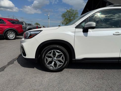 Used 2020 Subaru Forester Premium image 37
