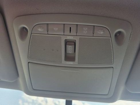 Used 2015 Nissan Rogue SL w/ SL Premium Package FWD image 29