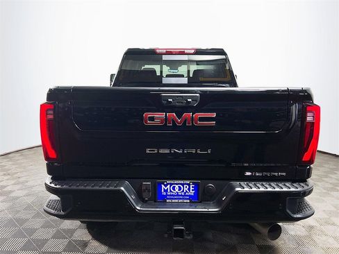 Used 2026 GMC Sierra 2500 Denali w/ Denali Reserve Package image 7
