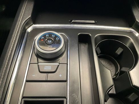 Used 2022 Ford Expedition XLT RWD image 16