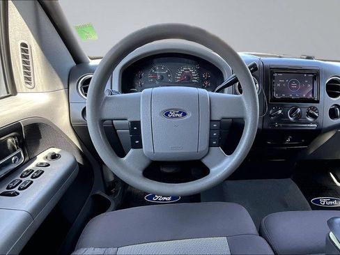 Used 2006 Ford F150 XLT RWD image 5
