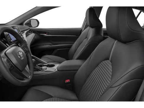 Used 2022 Toyota Camry SE w/ Convenience Package FWD image 6