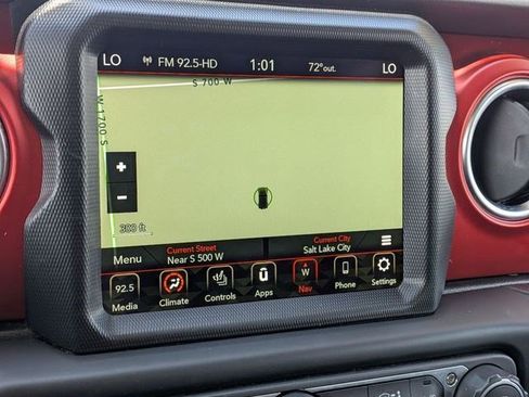 Used 2022 Jeep Wrangler Unlimited Rubicon w/ LED Lighting Group AWD/4WD image 23