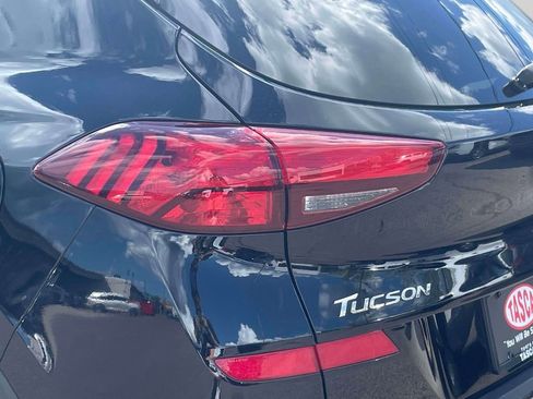 Used 2019 Hyundai Tucson Value AWD/4WD image 11