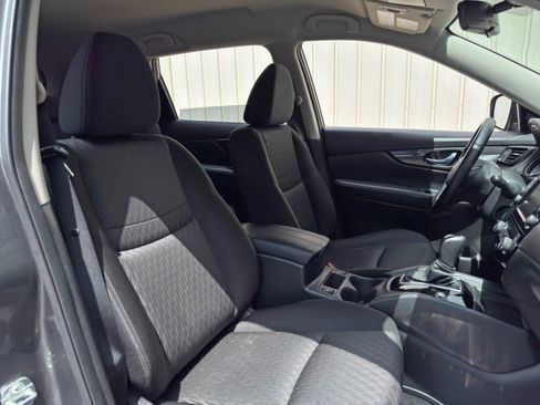 Used 2020 Nissan Rogue SV AWD/4WD image 33