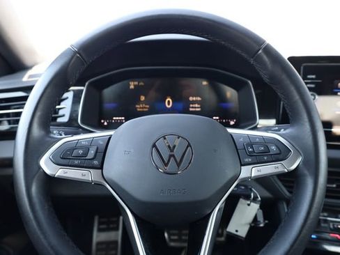 Used 2025 Volkswagen Jetta Sport FWD image 14