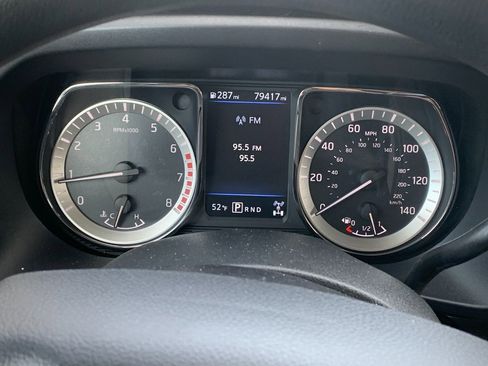 Used 2019 Nissan Titan S w/ S Utility Package image 8