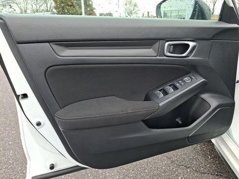 Used 2023 Honda Civic Sport image 12