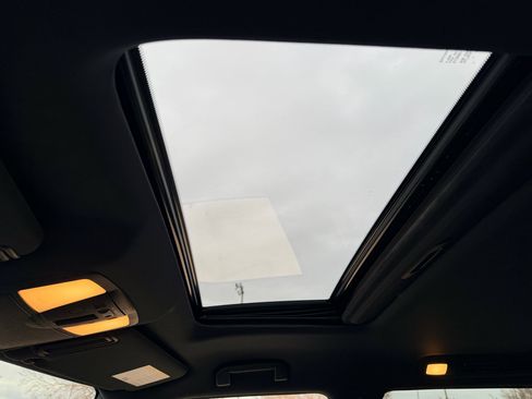 Used 2018 Nissan Armada Platinum w/ Captain Seat Package image 19