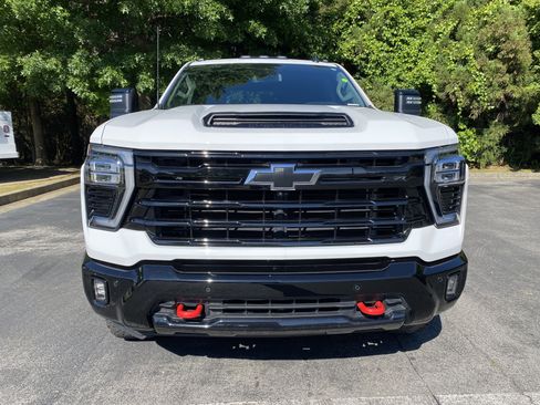Used 2025 Chevrolet Silverado 2500 LT w/ Trail Boss Package AWD/4WD image 3
