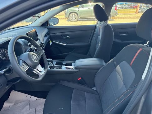 New 2025 Nissan Sentra SR image 11