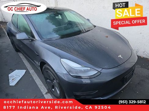 Used 2023 Tesla Model 3 Standard Range image 1