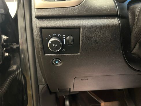 Used 2017 Jeep Grand Cherokee Laredo w/ Quick Order Package 23E AWD/4WD image 14