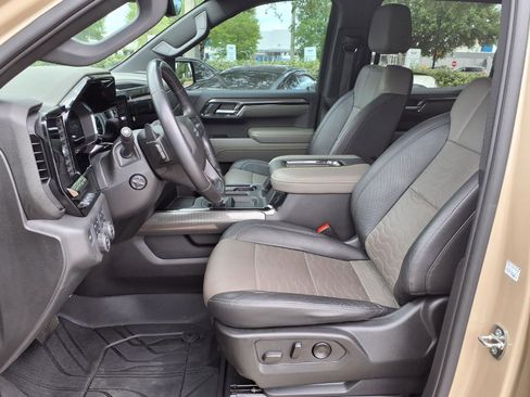 Used 2022 Chevrolet Silverado 1500 ZR2 w/ Technology Package AWD/4WD image 21