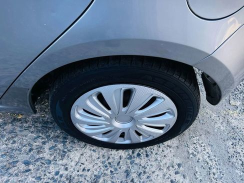 Used 2012 MAZDA MAZDA2 Sport image 31