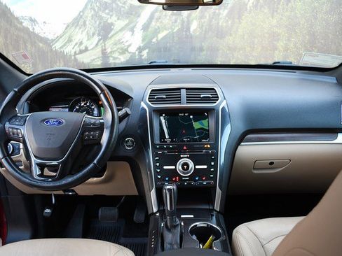 Used 2017 Ford Explorer Limited w/ Equipment Group 301A image 18