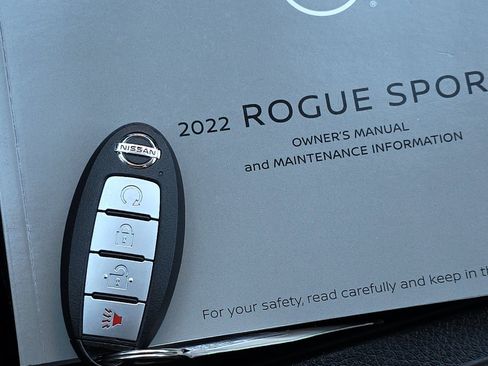 Used 2022 Nissan Rogue Sport SV image 27