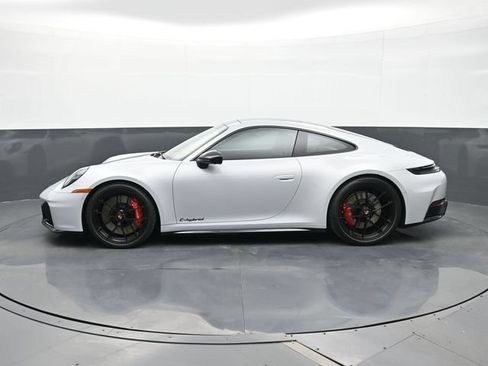 Certified 2026 Porsche 911 Carrera 4 GTS AWD/4WD image 2
